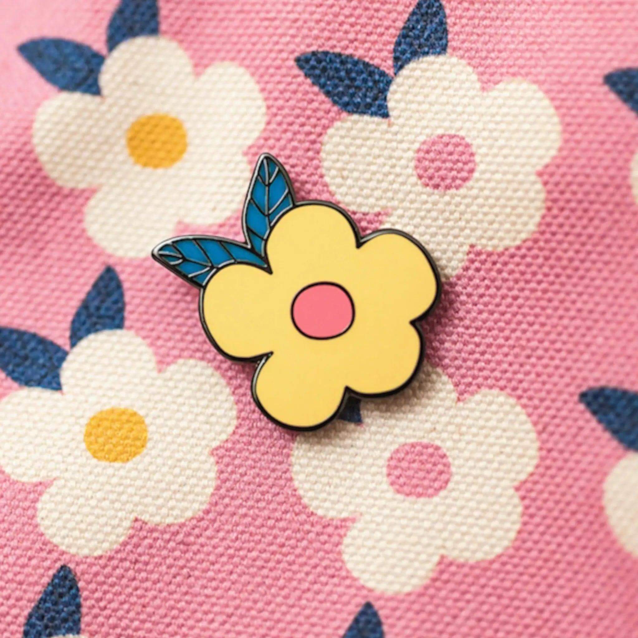 Retro Flower Pin - Prezzi
