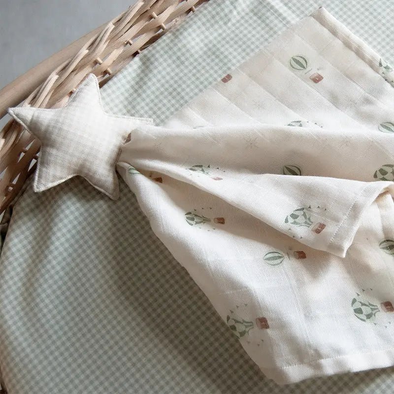 Evie & Skye London Hot Air Balloon Muslin Soother - Prezzi