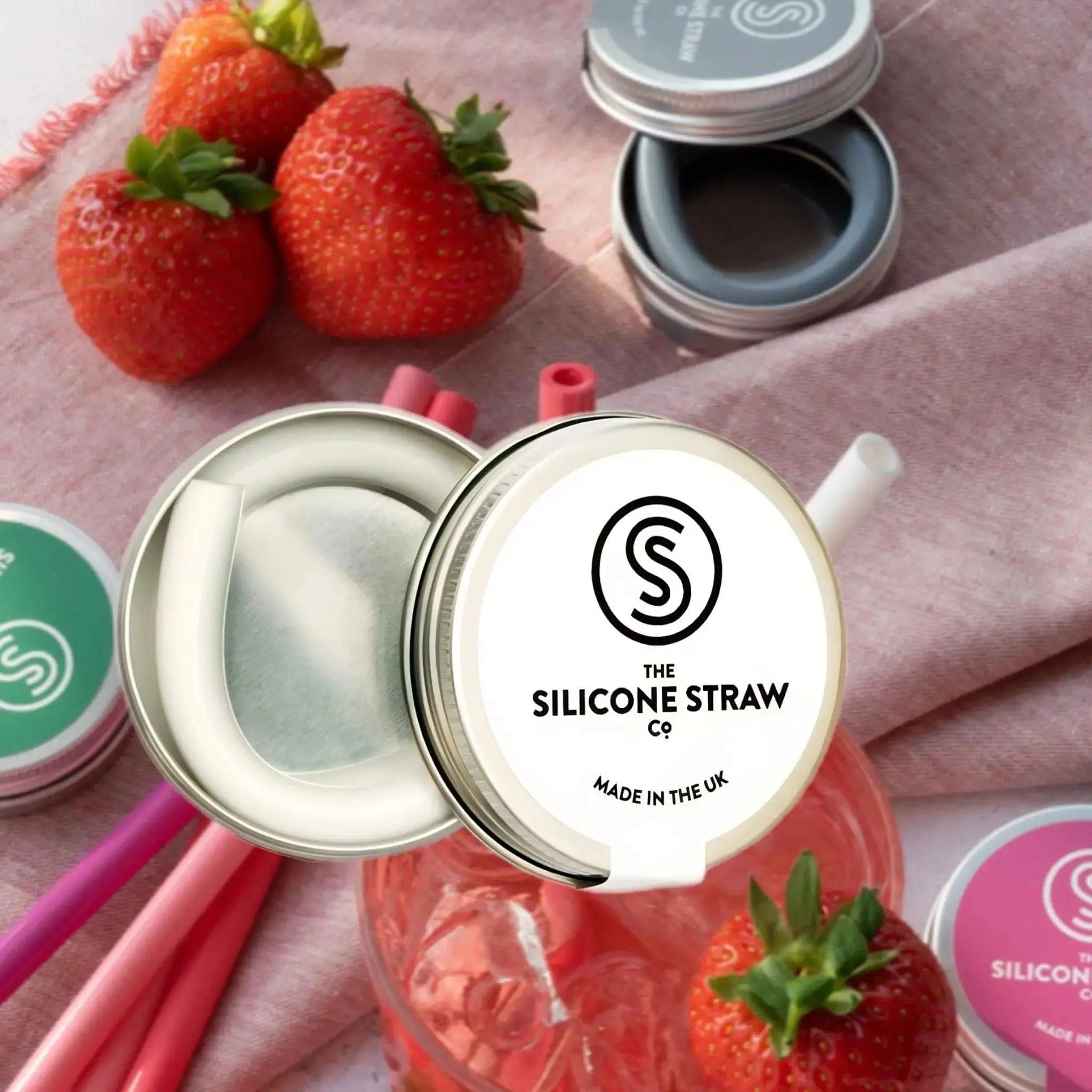 The Silicone Straw Co. Travel Straw in Tin - White The Silicone Straw Co.