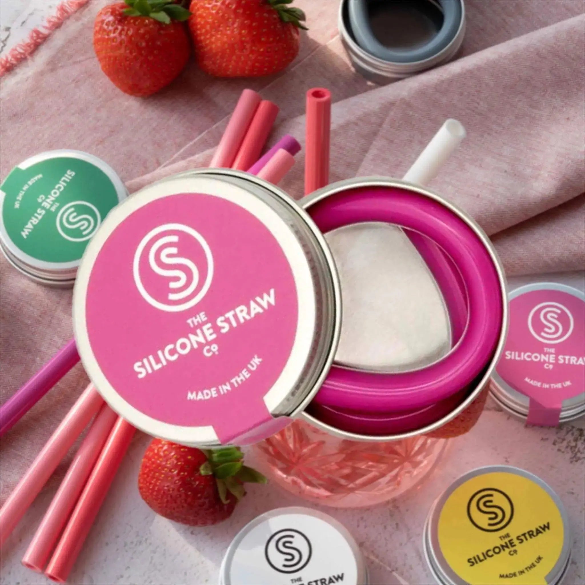The Silicone Straw Co. Travel Straw in Tin - Violet Pink The Silicone Straw Co.