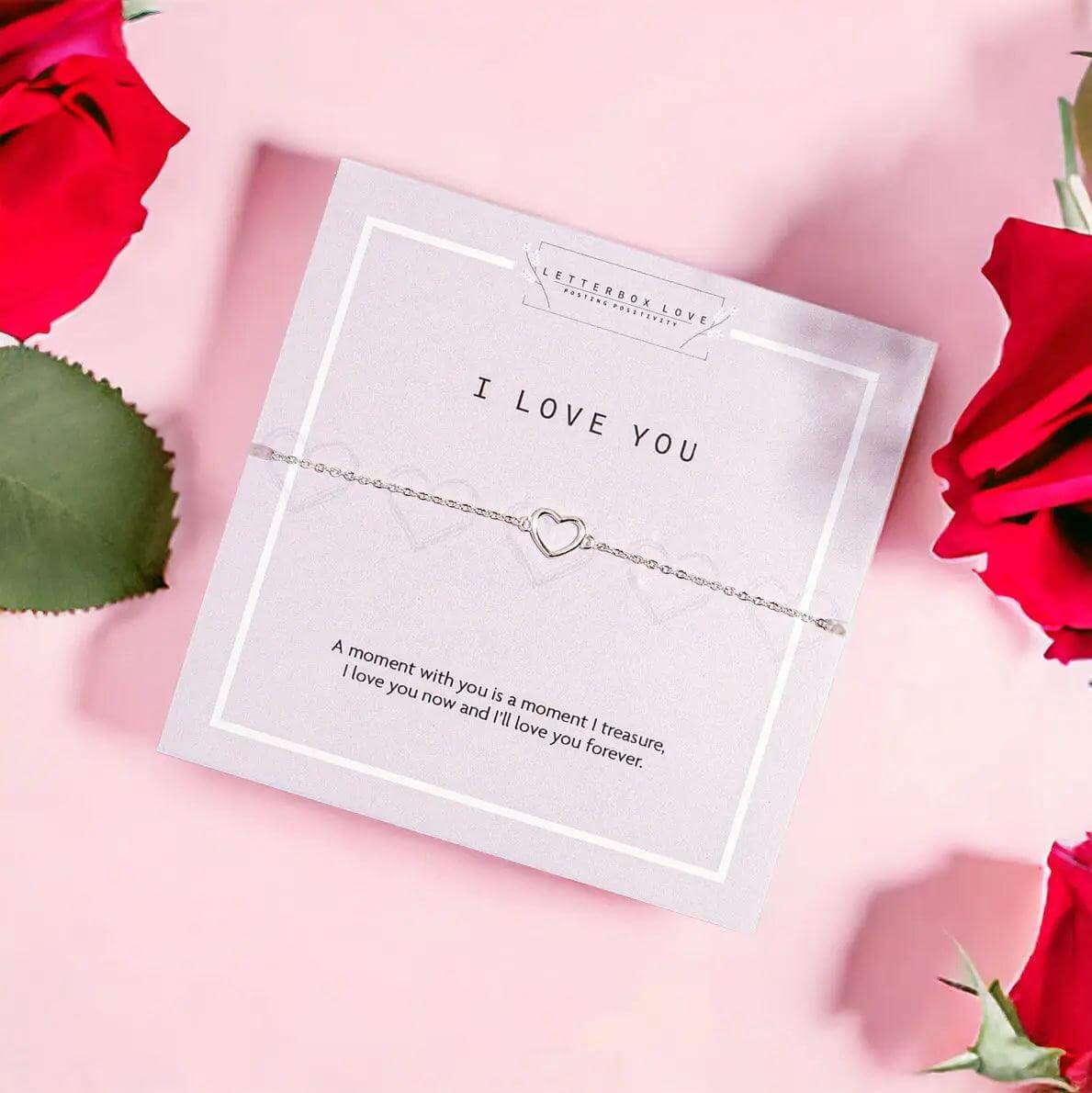 Love Bracelet by Letterbox Love - Prezzi