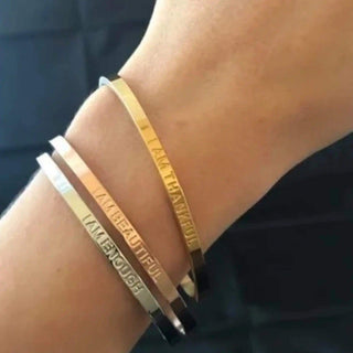 ‘I Am Thankful’ Affirmation Bracelet Gold - Prezzi